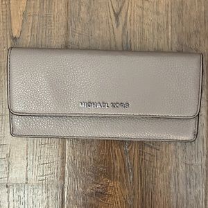 Michael Kors Bedford slim profile wallet